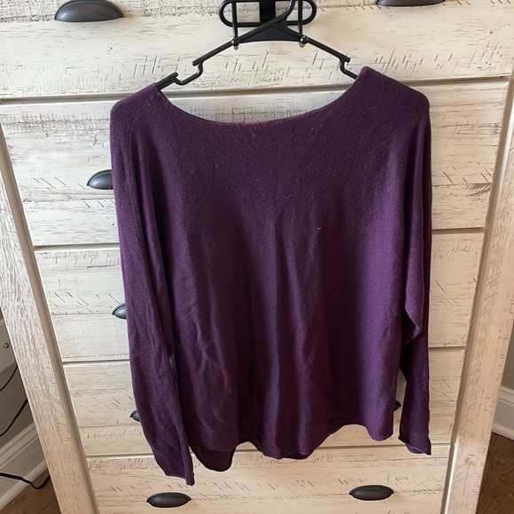 Purple sweater - Picture 4 of 4